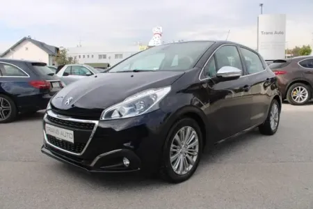 Peugeot 208 1.2 Puretech Allure *NAVIGACIJA*