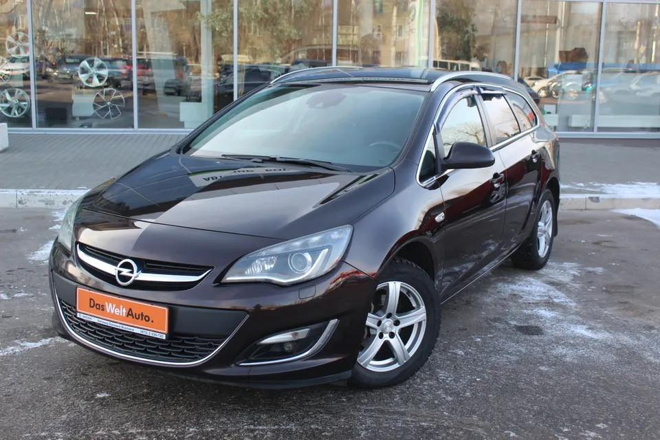 Opel Astra Image 1